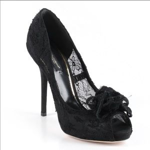 Dolce and Gabbana black lace pumps